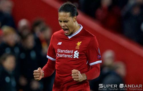 van Dijk Bek Terbaik Liverpool