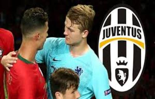 Matthijs De Ligt akan berlabuh ke Juventus