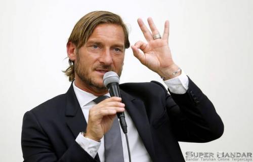 Francesco Totti Memberi Alasan Untuk Tinggalkan AS Roma