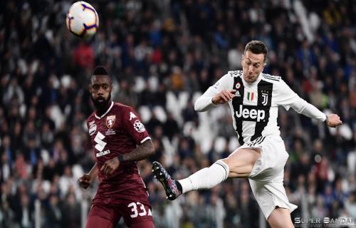 Federico Bernardeschi Tidak Permasalahan Jadi Penghangat Kursi Cadangan Juventus